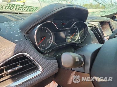 Zdjęcie 9 z 12 samochodu: 2019 CHEVROLET CRUZE LT VIN:1G1BE5SM1K7132002 - miniatura