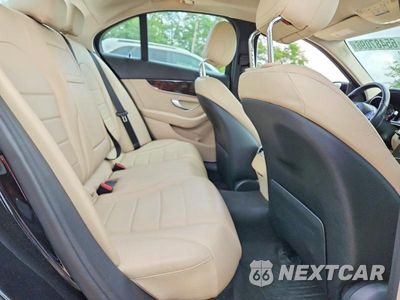 Zdjęcie 10 z 12 samochodu: 2016 MERCEDES-BENZ C 300 4MATIC VIN:55SWF4KBXGU111308 - miniatura