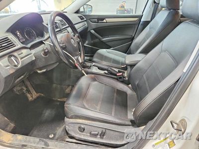Zdjęcie 7 z 12 samochodu: 2014 VOLKSWAGEN PASSAT SE VIN:1VWBS7A33EC116090 - miniatura