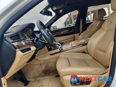 Zdjęcie 7 z 12 samochodu: 2013 BMW 750 LI VIN:WBAYE8C54DD133463 - miniatura