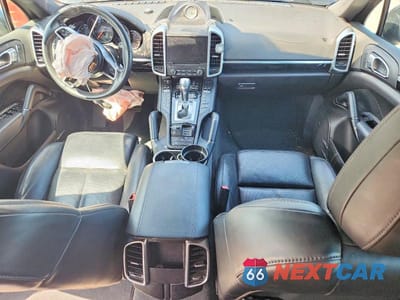 Zdjęcie 8 z 13 samochodu: 2018 PORSCHE CAYENNE VIN:WP1AA2A21JKA06701 - miniatura