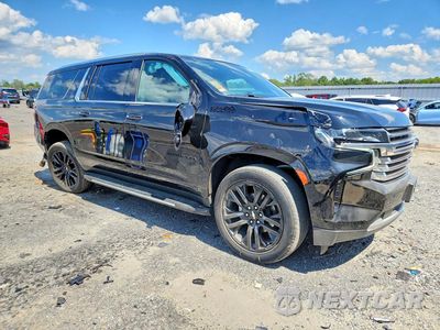 Czwarte zdjęcie samochodu z boku: 2024 CHEVROLET SUBURBAN K1500 HIGH COUNTRY VIN:1GNSKGKL4RR291914 - miniatura