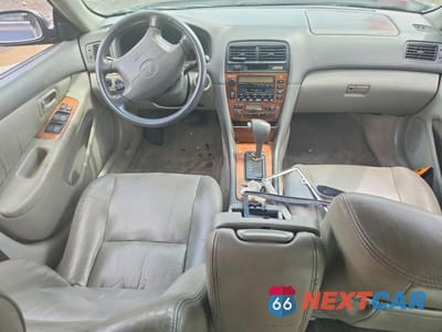 Zdjęcie 8 z 12 samochodu: 2000 LEXUS ES 300 VIN:JT8BF28G5Y5102105 - miniatura