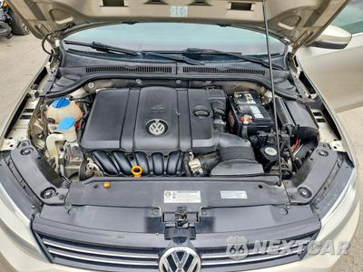 Zdjęcie 11 z 12 samochodu: 2013 VOLKSWAGEN JETTA SE VIN:3VWDX7AJ7DM231958 - miniatura