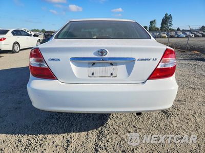 Zdjęcie 6 z 12 samochodu: 2003 TOYOTA CAMRY LE VIN:JTDBE32K430170117 - miniatura
