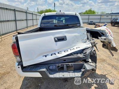 Zdjęcie 6 z 12 samochodu: 2022 TOYOTA TACOMA TRD SPORT VIN:3TMCZ5AN5NM463640 - miniatura