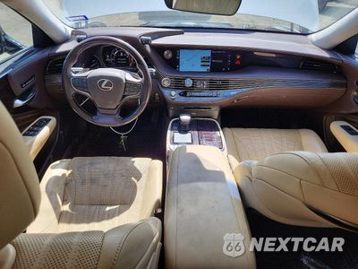 Zdjęcie 8 z 12 samochodu: 2018 LEXUS LS 500 BASE VIN:JTHB51FF5J5006262 - miniatura