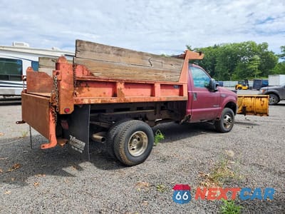 Trzecie zdjęcie samochodu z tyłu: 2002 FORD F350 SUPER DUTY VIN:1FDWF37F72EA31560 - miniatura