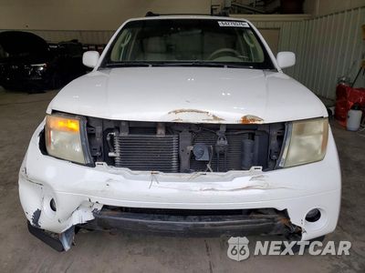 Piąte zdjęcie samochodu w środku: 2005 NISSAN PATHFINDER XE VIN:5N1AR18W55C766171 - miniatura