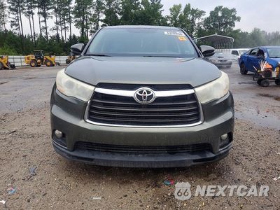Piąte zdjęcie samochodu w środku: 2014 TOYOTA HIGHLANDER LE PLUS VIN:5TDBKRFH2ES053257 - miniatura