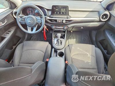 Zdjęcie 8 z 12 samochodu: 2019 KIA FORTE LXS VIN:3KPF24ADXKE131105 - miniatura