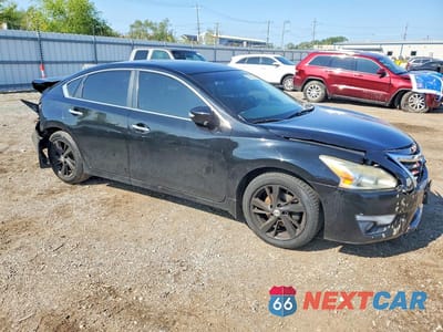 Czwarte zdjęcie samochodu z boku: 2014 NISSAN ALTIMA 2.5 SV VIN:1N4AL3AP7EC202032 - miniatura