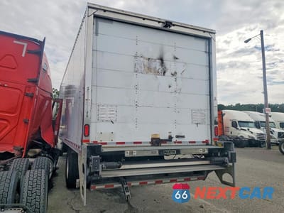 Drugie zdjęcie samochodu z przodu: 2019 FREIGHTLINER BUSINESS CLASS M2 BOX TRUCK VIN:3ALACWFC6KDLD3619 - miniatura