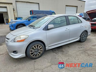 2007 TOYOTA YARIS S JTDBT903X71052870 - główne zdjęcie licytacji z USA - miniatura
