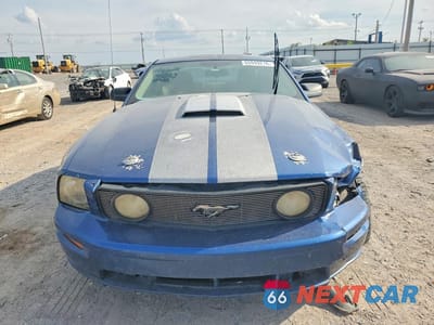 Piąte zdjęcie samochodu w środku: 2007 FORD MUSTANG GT VIN:1ZVFT82H475301030 - miniatura
