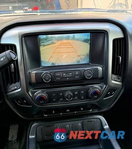 Zdjęcie 8 z 10 samochodu: 2017 CHEVROLET SILVERADO K1500 LT VIN:1GCVKREC8HZ243781 - miniatura