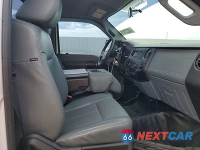 Zdjęcie 10 z 12 samochodu: 2016 FORD F250 SUPER DUTY VIN:1FTBF2B61GEB25736 - miniatura