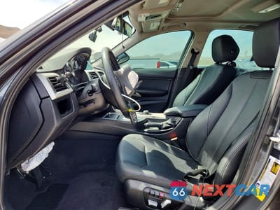 Zdjęcie 7 z 13 samochodu: 2016 BMW 320 I VIN:WBA8A9C53GK616265 - miniatura