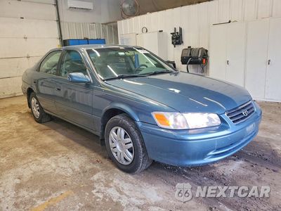 Czwarte zdjęcie samochodu z boku: 2000 TOYOTA CAMRY LE V6 VIN:4T1BF22K3YU942366 - miniatura