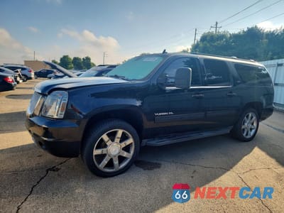 2013 GMC YUKON XL K1500 SLT 1GKS2KE70DR341764 - główne zdjęcie licytacji z USA - miniatura