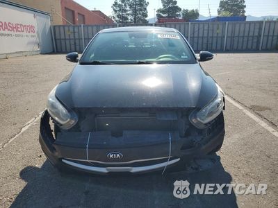 Piąte zdjęcie samochodu w środku: 2020 KIA FORTE GT LINE VIN:3KPF34AD4LE250136 - miniatura