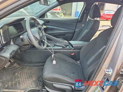 Zdjęcie 7 z 12 samochodu: 2025 HYUNDAI ELANTRA SEL SPORT VIN:KMHLM4DG2SU903869 - miniatura