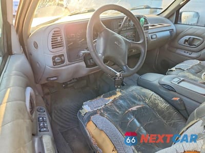 Zdjęcie 8 z 12 samochodu: 1996 CHEVROLET GMT-400 K3500 VIN:1GCHK33F3TF016421 - miniatura