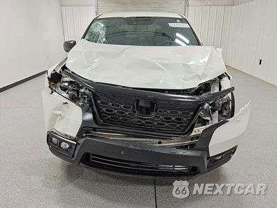 Piąte zdjęcie samochodu w środku: 2021 HONDA PASSPORT SPORT VIN:5FNYF7H26MB004626 - miniatura