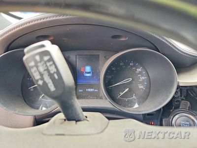 Zdjęcie 9 z 12 samochodu: 2019 TOYOTA C-HR XLE VIN:JTNKHMBXXK1047919 - miniatura