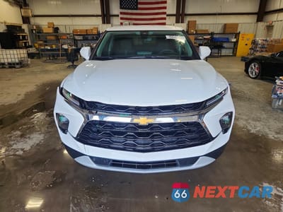 Piąte zdjęcie samochodu w środku: 2026 CHEVROLET BLAZER 2LT VIN:3GNKBCR49TS148596 - miniatura