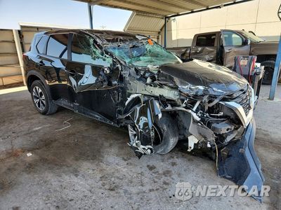 Czwarte zdjęcie samochodu z boku: 2023 NISSAN ROGUE SV VIN:5N1BT3BB6PC835797 - miniatura