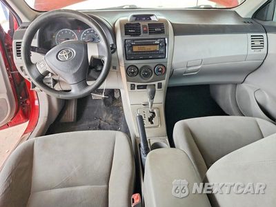 Zdjęcie 8 z 12 samochodu: 2013 TOYOTA COROLLA LE VIN:2T1BU4EE1DC942255 - miniatura