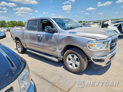 Czwarte zdjęcie samochodu z boku: 2020 RAM 1500 BIG HORN/LONE STAR VIN:1C6RREFT3LN386360 - miniatura