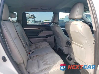 Zdjęcie 11 z 14 samochodu: 2019 TOYOTA HIGHLANDER LE PLUS VIN:5TDZZRFH3KS292497 - miniatura