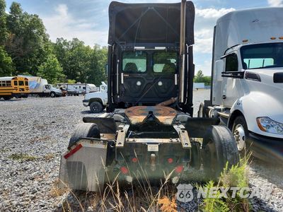 Zdjęcie 6 z 12 samochodu: 2017 FREIGHTLINER CASCADIA 113 SEMI TRUCK VIN:1FUBGBDV3HLHH2581 - miniatura