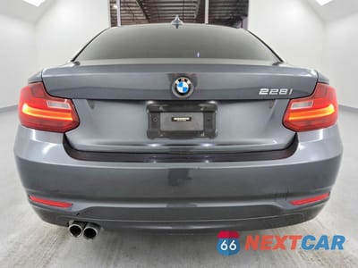 Zdjęcie 6 z 12 samochodu: 2014 BMW 228 I VIN:WBA1F5C51EVV98985 - miniatura