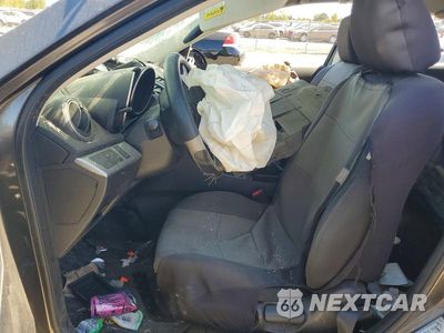 Zdjęcie 7 z 12 samochodu: 2010 MAZDA 3 I VIN:JM1BL1SF7A1225518 - miniatura