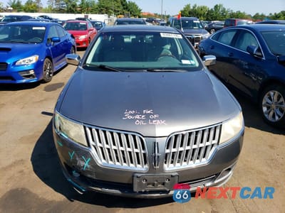 Piąte zdjęcie samochodu w środku: 2010 LINCOLN MKZ VIN:3LNHL2JCXAR620558 - miniatura