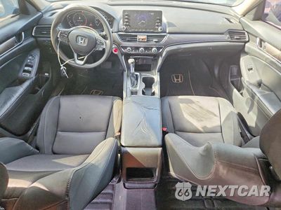 Zdjęcie 8 z 12 samochodu: 2018 HONDA ACCORD LX VIN:1HGCV1F11JA075601 - miniatura