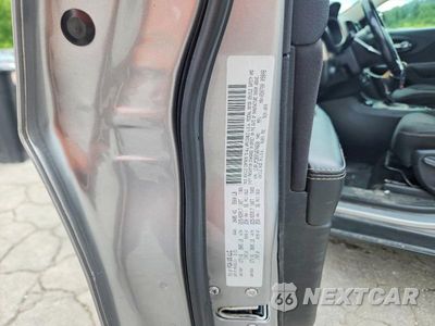 Zdjęcie 13 z 13 samochodu: 2015 JEEP CHEROKEE LATITUDE VIN:1C4PJMCB3FW674620 - miniatura