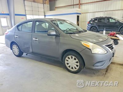 Czwarte zdjęcie samochodu z boku: 2016 NISSAN VERSA 1.6 SV VIN:3N1CN7AP1GL846432 - miniatura