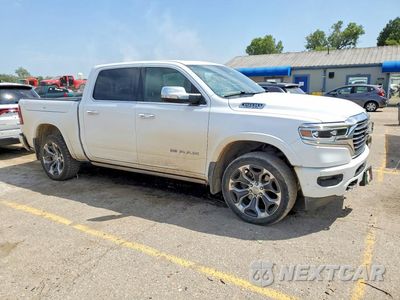 Czwarte zdjęcie samochodu z boku: 2020 RAM 1500 LONGHORN VIN:1C6SRFKT0LN103703 - miniatura