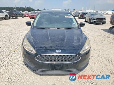 Piąte zdjęcie samochodu w środku: 2018 FORD FOCUS SE VIN:1FADP3FE7JL243862 - miniatura