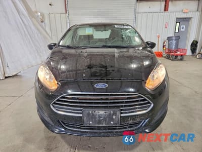 Piąte zdjęcie samochodu w środku: 2019 FORD FIESTA SE VIN:3FADP4BJ1KM109857 - miniatura