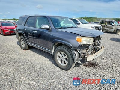 Czwarte zdjęcie samochodu z boku: 2010 TOYOTA 4RUNNER SR5 VIN:JTEBU5JR9A5012672 - miniatura