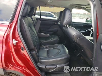 Zdjęcie 11 z 14 samochodu: 2022 TOYOTA HIGHLANDER XLE VIN:5TDGZRAH2NS550561 - miniatura
