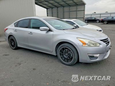 Czwarte zdjęcie samochodu z boku: 2013 NISSAN ALTIMA 2.5 VIN:1N4AL3AP3DN555791 - miniatura