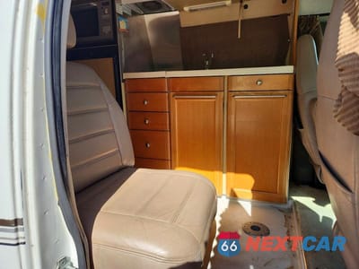 Zdjęcie 11 z 13 samochodu: 2004 CHEVROLET EXPRESS G3500 VIN:1GCHG39U241242293 - miniatura