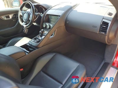 Zdjęcie 8 z 12 samochodu: 2017 JAGUAR F-TYPE S VIN:SAJWJ6BV2H8K39423 - miniatura