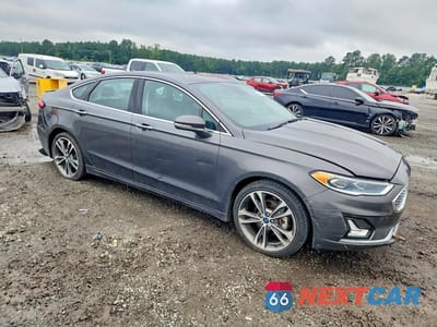 Czwarte zdjęcie samochodu z boku: 2019 FORD FUSION TITANIUM VIN:3FA6P0K91KR269439 - miniatura